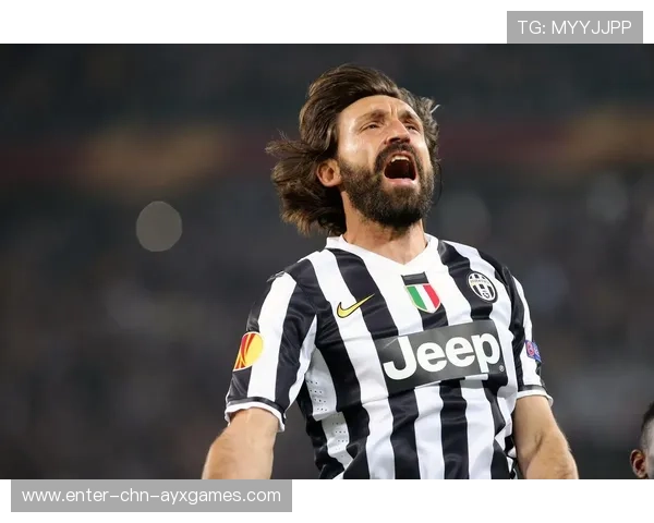 尤文防线在关键时刻做出决定性拦截,锁定胜利的秘诀 尤文防线在关键时刻做出决定性拦截,锁定胜利的秘诀