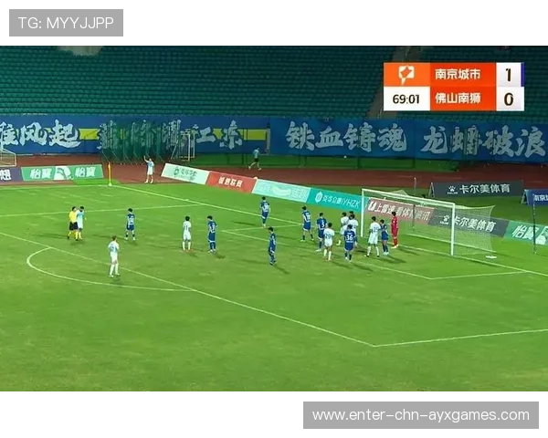 中甲升级区竞争持续胶着，多队仍保留冲超希望