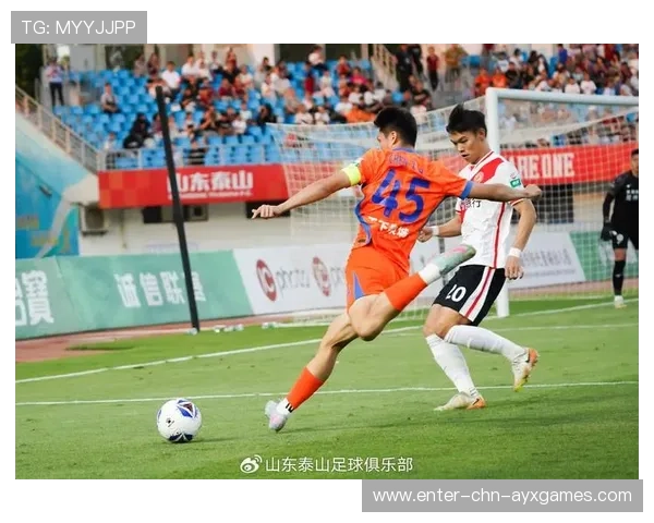 彭啸抢断后迅速出球：那一瞬间改变比赛节奏的艺术