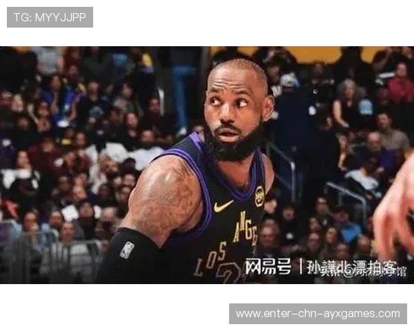 詹姆斯冲击篮下完成强得,湖人锁住领先